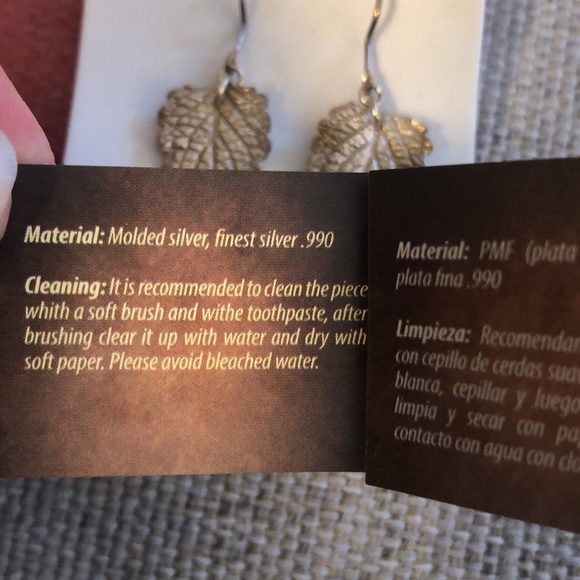 Leaf earrings from Ecuador - Picture 4 of 6